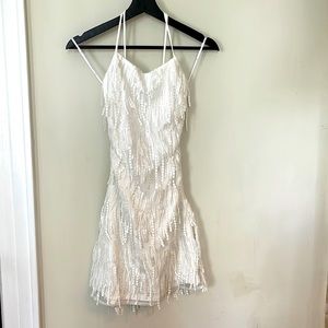 LULU’S - WHITE FRINGE LACE-UP MINI DRESS - SMALL